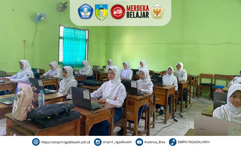 Siswa SMPN 1 Ngadiluwih Melaksanakan Uji Coba OSN-K